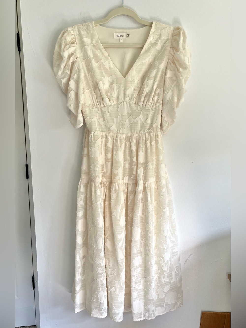bohme Cream V‑Neck Puff Sleeve Cottagecore Fairy Floral Midi Dress Romantic S